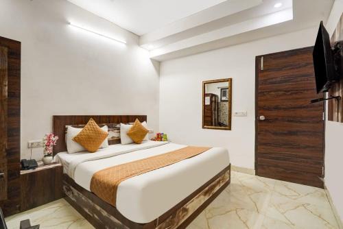 Hotel Aerotech Near Delhi Airport