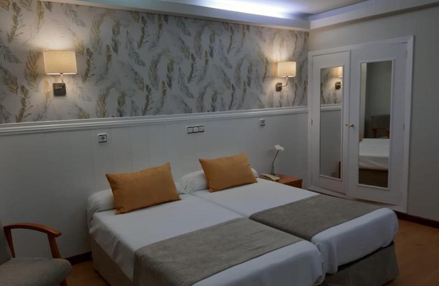 Hotel Almirante