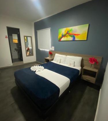 Hotel America 52