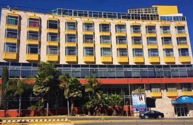Hotel Arroyo Express