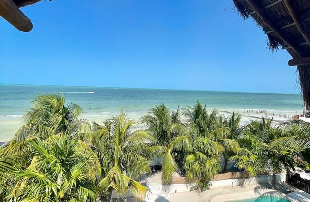 Hotel Boutique La Puerta Azul Beachfront - Adults Only