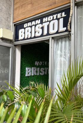 Hotel Bristol