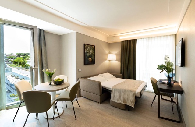 Hotel Ceccarini 9