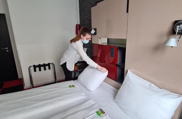 Hotel Cristall - Frankfurt City