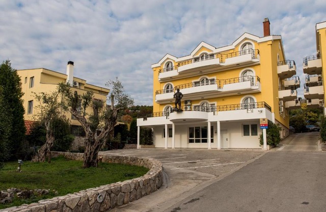 Hotel Crnogorska Kuća