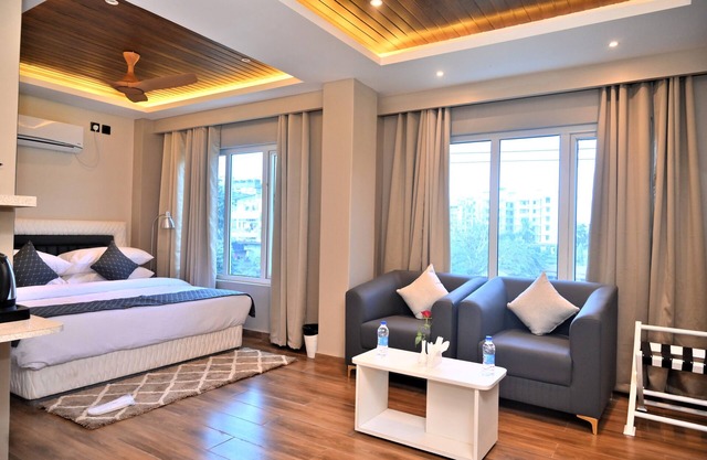 Hotel Essence Grandeur