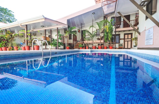 Hotel Flor Blanca
