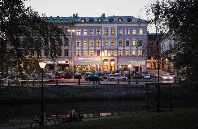 Hotel Flora