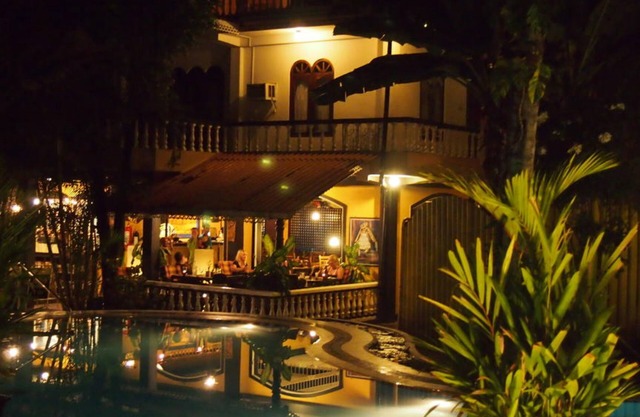 Hotel Flower Garden