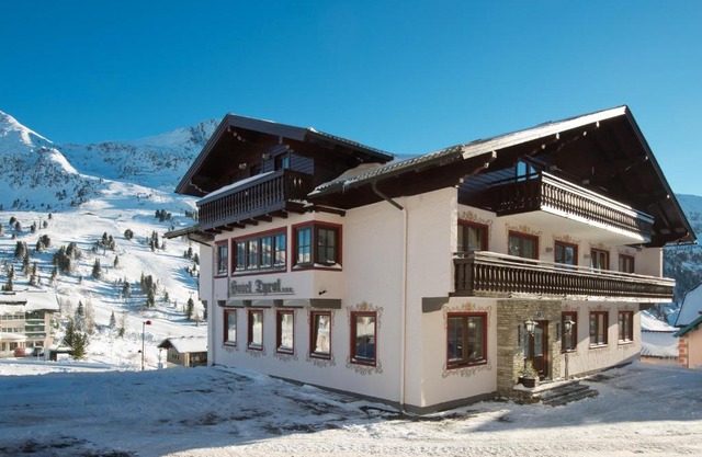 Hotel Garni Haus Tyrol
