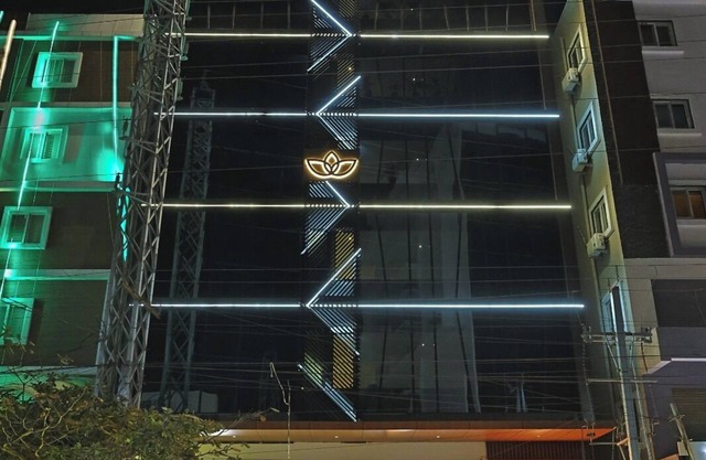 Hotel Grand Continent Gachibowli, US Consulate