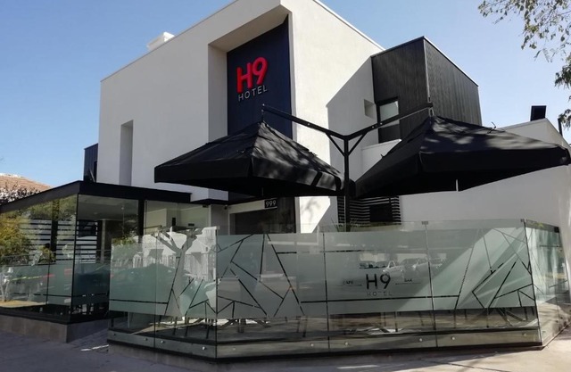 Hotel H9