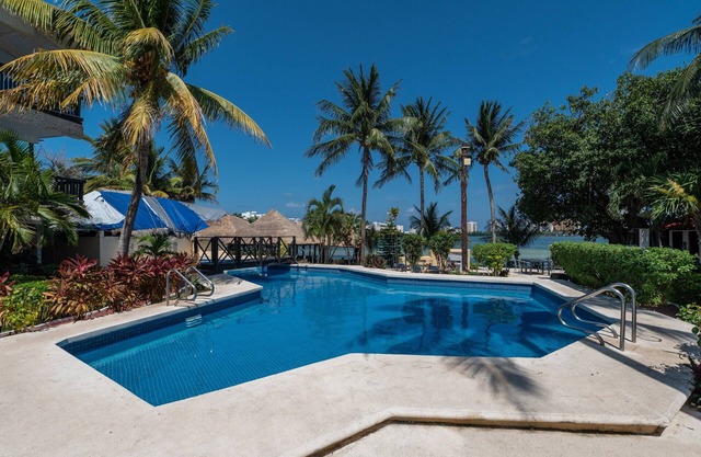 Hotel Imperial Laguna Faranda