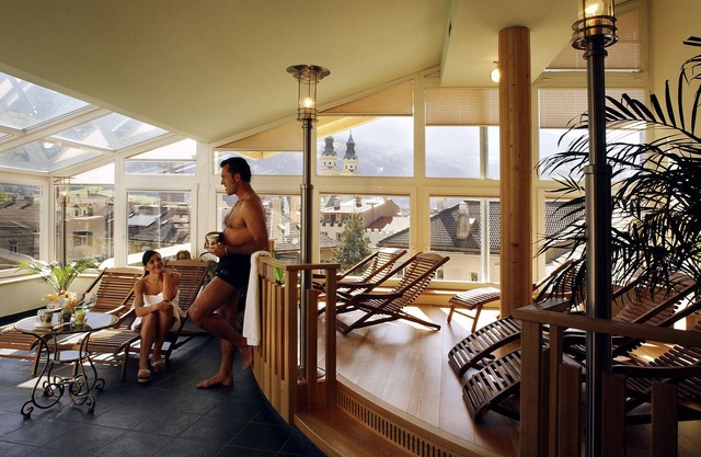 Hotel KRONE - eat, drink, stay