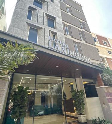 Hotel Landridge - HITECH City Hyderabad