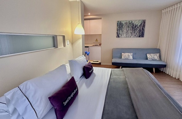 Hotel Living 55