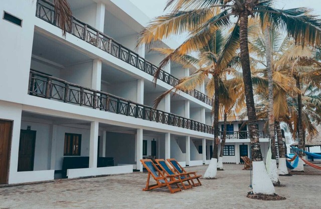 HOTEL LOS TAMBOS DEL CARIBE BEACH