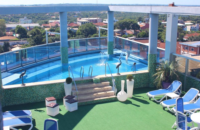 Hotel Luxsur