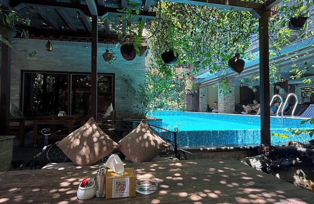 Hotel Middle Path and Spa