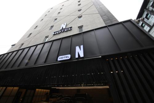 Hotel N