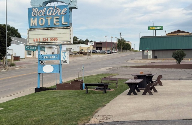 Hotel O Bel Aire Chamberlain SD I 90