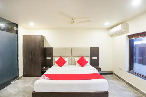 Hotel O Krishna