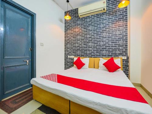 Hotel O Unique Delhi Home Stay