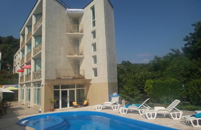 Hotel Paradise