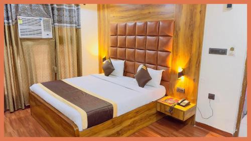 HOTEL - R!B INN - Fully Air Conditioned Room With Parking & Lift Facilities - # Free Wi- Fi & Restaurant - Best Hotel in Varanasi