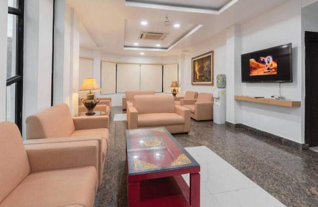 Hotel Ratnasambhava