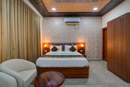 Hotel Relax Suites FNG Expresway 63 Noida