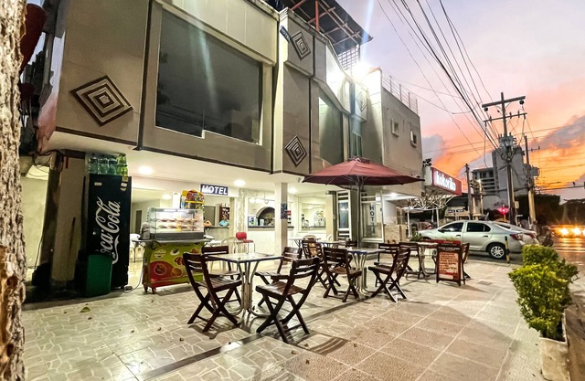 Hotel & Restaurante Oasis