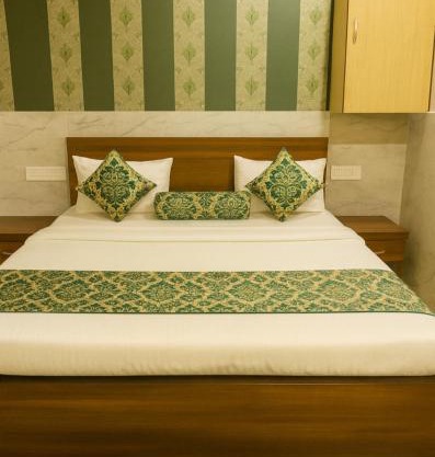 Hotel RK Residency By Kri Shiv Vrindavan Near Prem Mandir Marg Free Wifi Free Parking Best family stay in Mathura