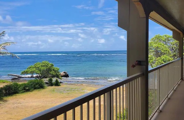 🌴Hotel Room w/in beautiful Oceanfront Condo.🌸