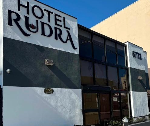 Hotel Rudra - Hollywood