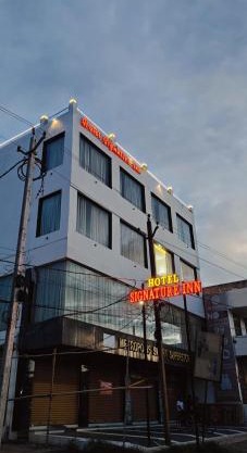 HOTEL SIGNATURE INN