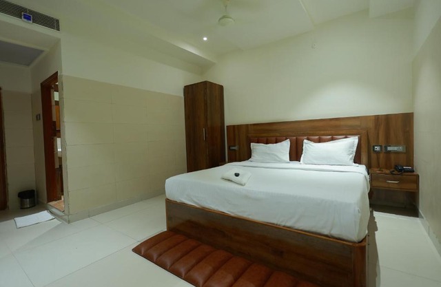 HOTEL SVM GRAND RAMANTHAPUR