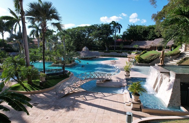Hotel Tamarindo Diria Beach Resort
