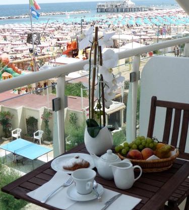 Hotel Thea