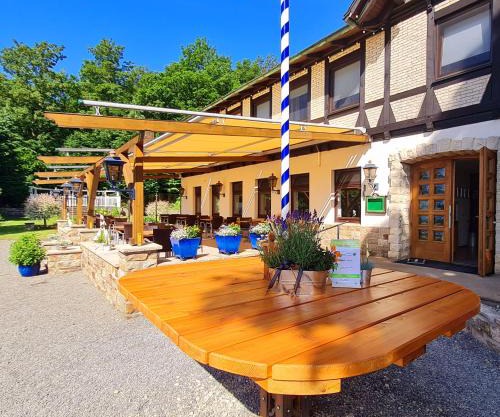 Hotel Waldquelle - Baumhaushotel Aerzen
