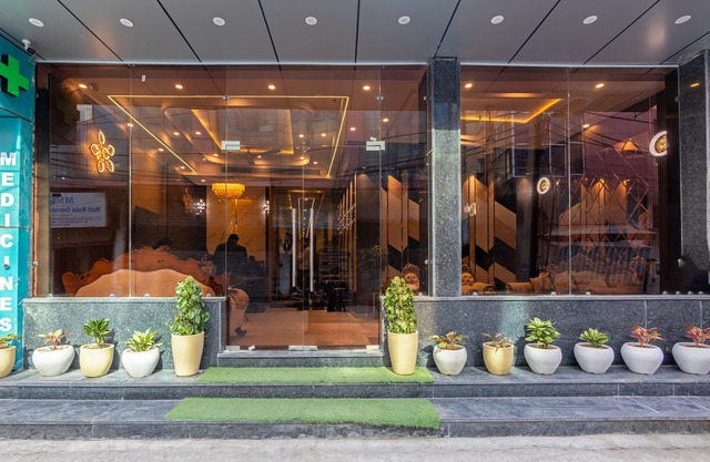 Hotel West End Near Delhi Airport