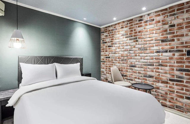 Hotel WO Yongsan Station