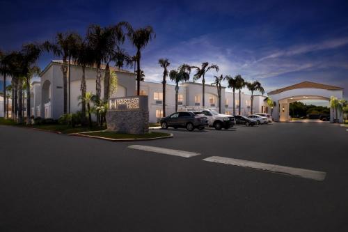 Hourglass Hotel, Trademark Collection by Wyndham