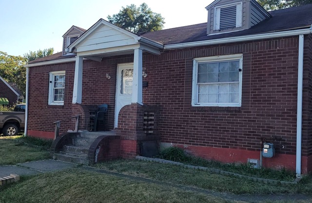 House can sleeps 8 or more