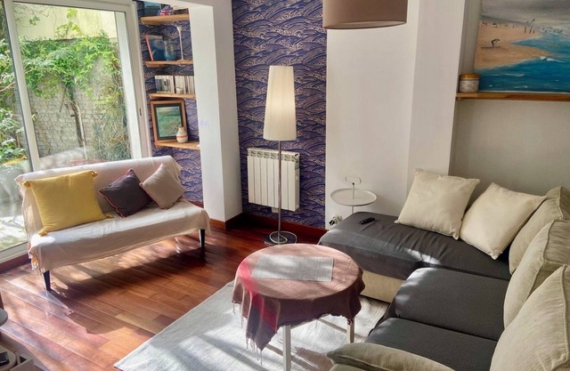 House & its “forest garden” close to Paris
