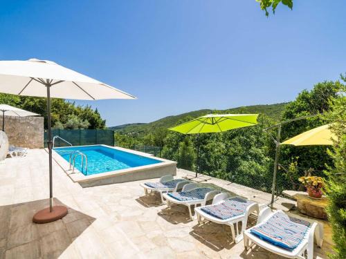 House Ko an-Four Bedroom Villa with Terrace and Swimming Pool