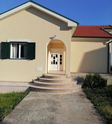 House Leana Herceg Novi
