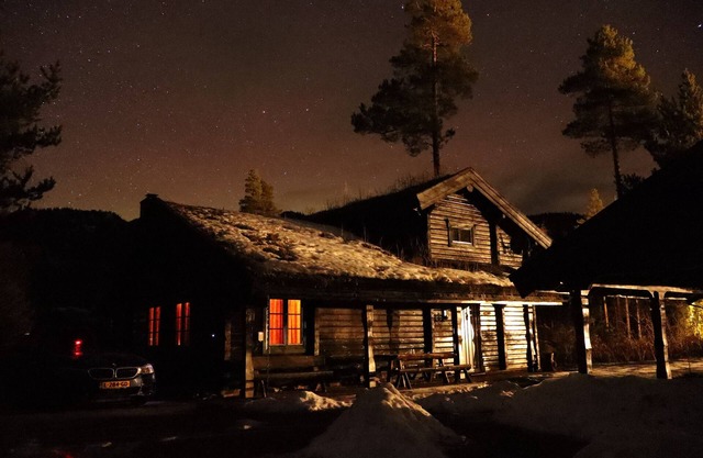 Hout Chalet aan het Meer Vlakbij ski Gebied Vrådal op 12 km