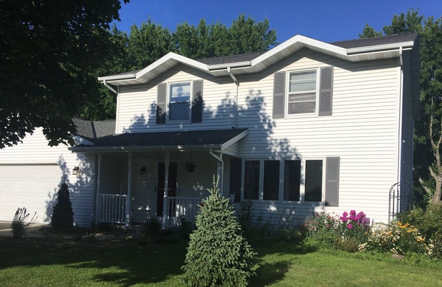 Howard/Green Bay Home