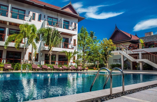 Howard Johnson by Wyndham Phuket Naiyang